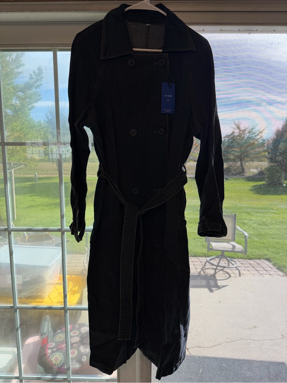 Women’s L denim Trench Coat with Belt. B143-2.